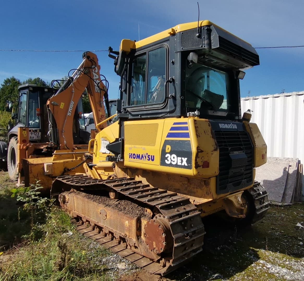 Komatsu D39EX-22 Бульдозер - 4