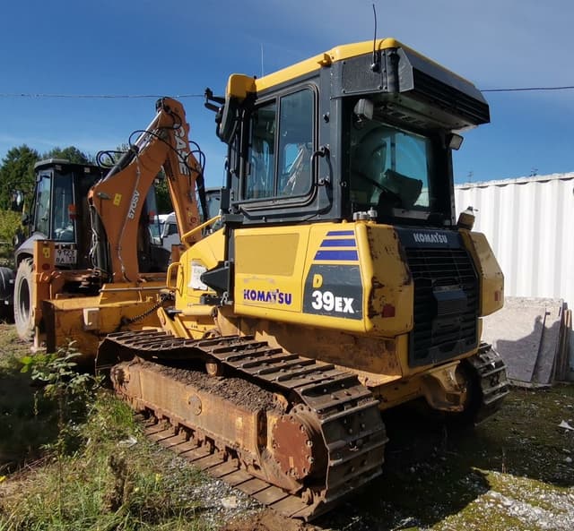 Komatsu D39EX-22 Бульдозер - 4