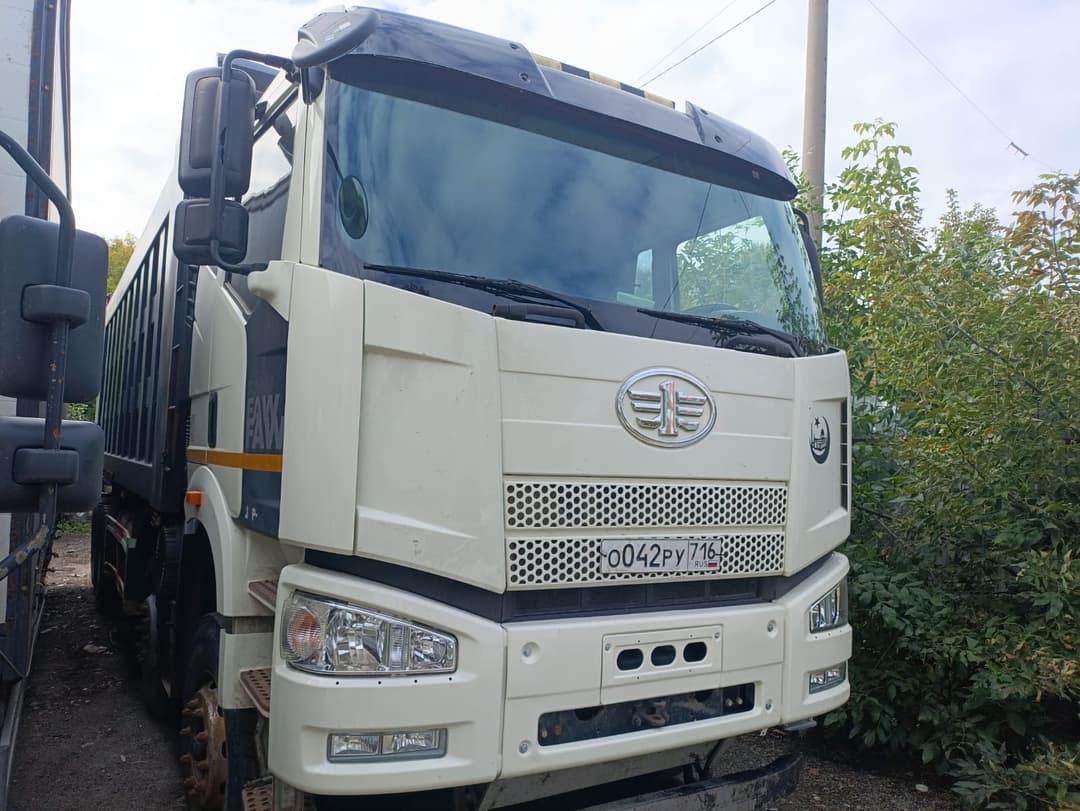 FAW J6 8x4 Самосвал - 2