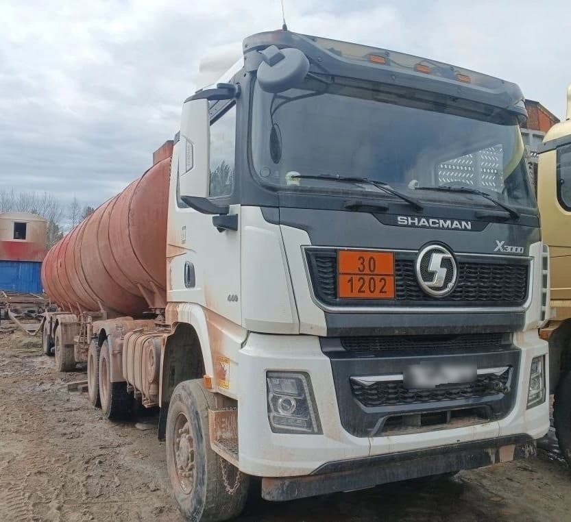 Shacman (Shaanxi) SX* 6x6 Седельный тягач - 2
