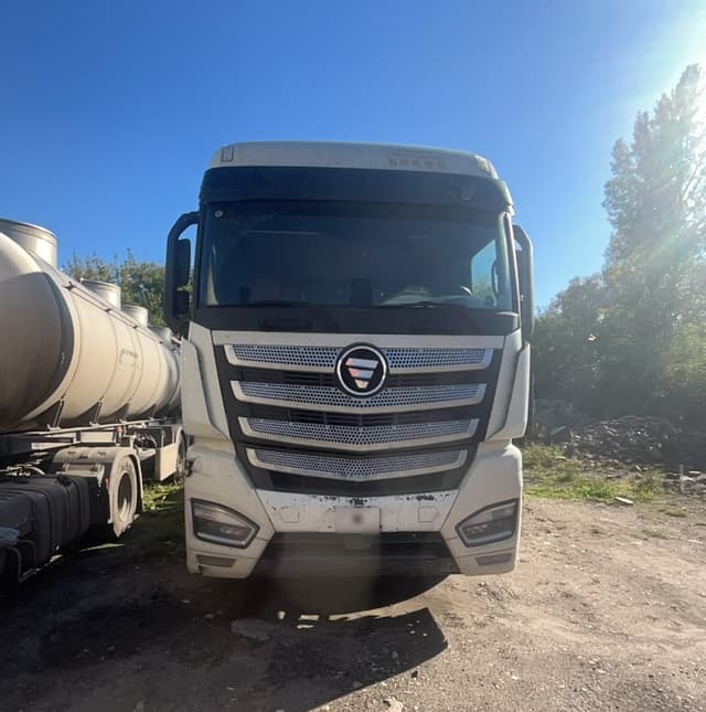 Foton AUMAN 4x2 Седельный тягач - 2