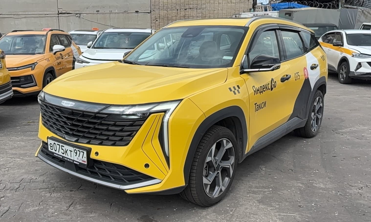 Geely Atlas - 1