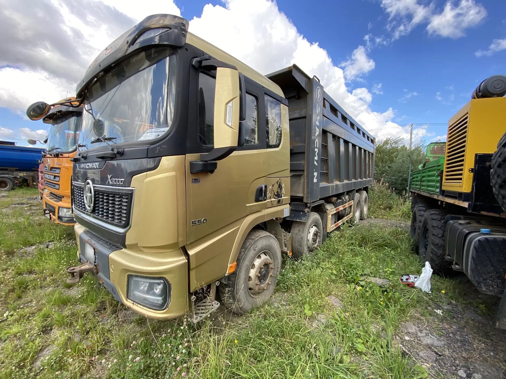 Shacman (Shaanxi) SX* 8x4 Самосвал - 1