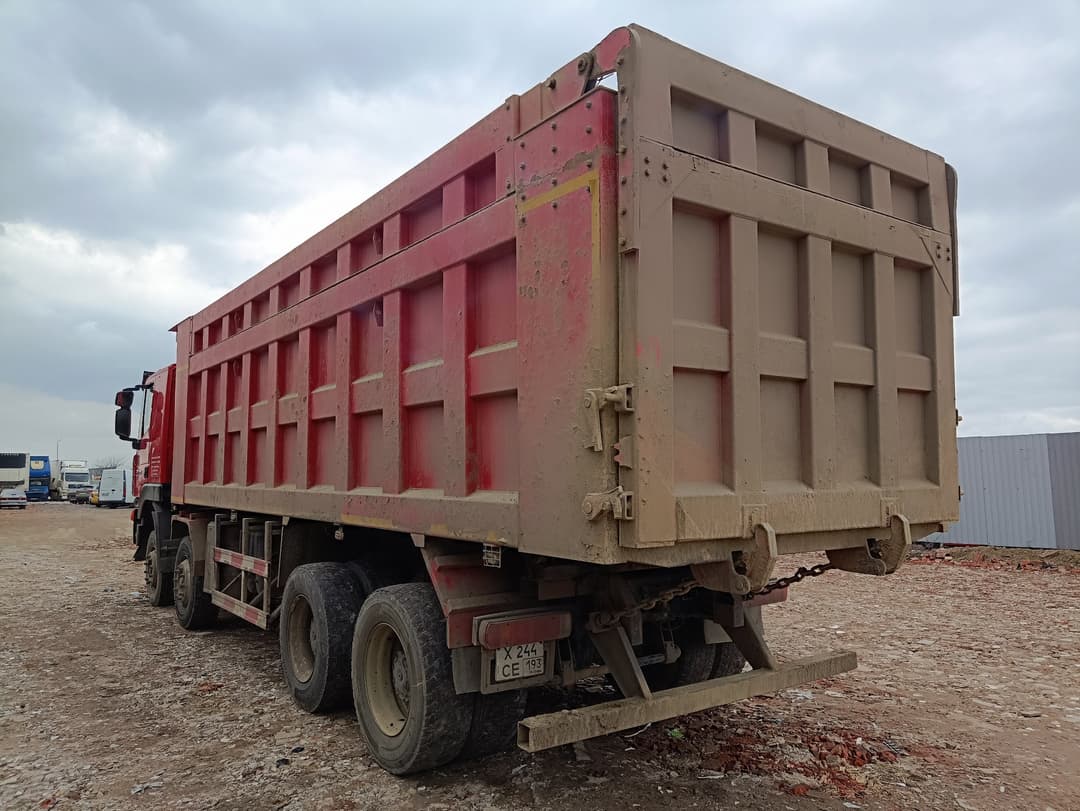 Hongyan 908 8x4 Самосвал - 4