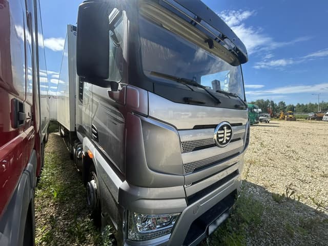 FAW J7 4x2 Седельный тягач - 2