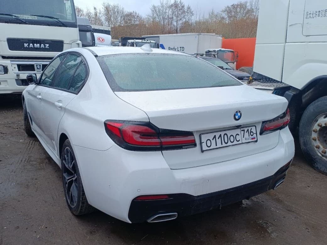 BMW 5 серия - 4
