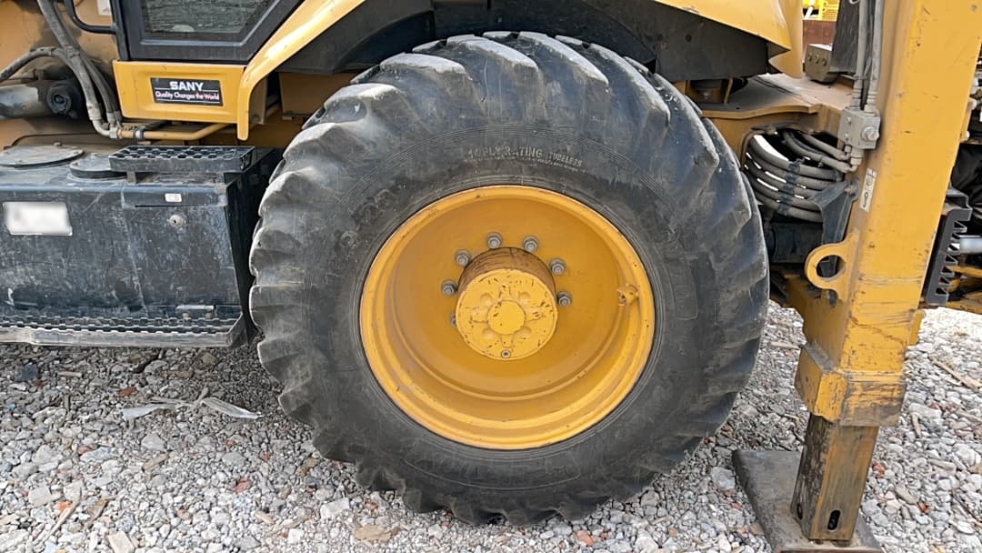 Sany BHL* Экскаватор-погрузчик - 9