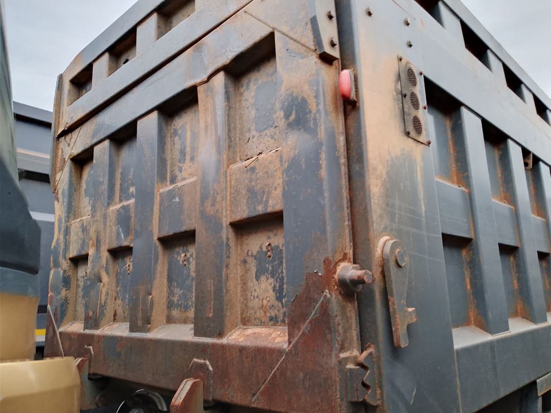 Shacman (Shaanxi) SX* 8x4 Самосвал - 3