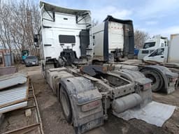 FAW J7 4x2 Седельный тягач - 4