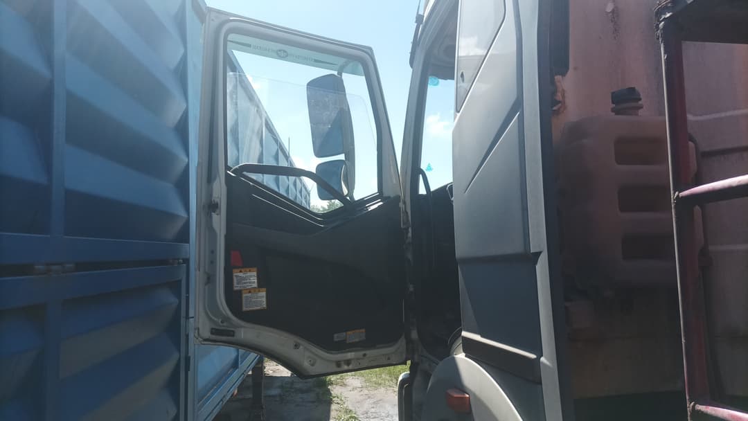 Автомастер 5589* на шасси FAW CA 3250 6x4 Зерновоз - 8