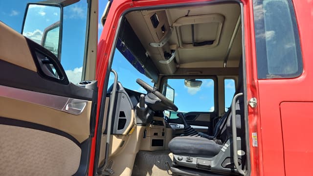 Howo T5G 8x4 Самосвал - 6