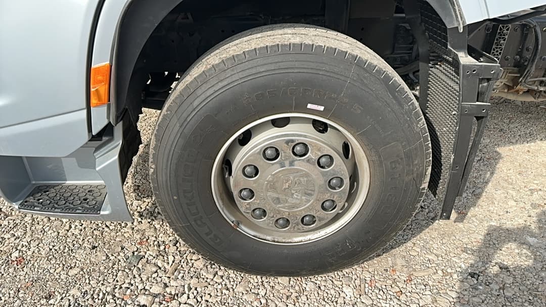 Shacman (Shaanxi) SX* 4x2 Седельный тягач - 8