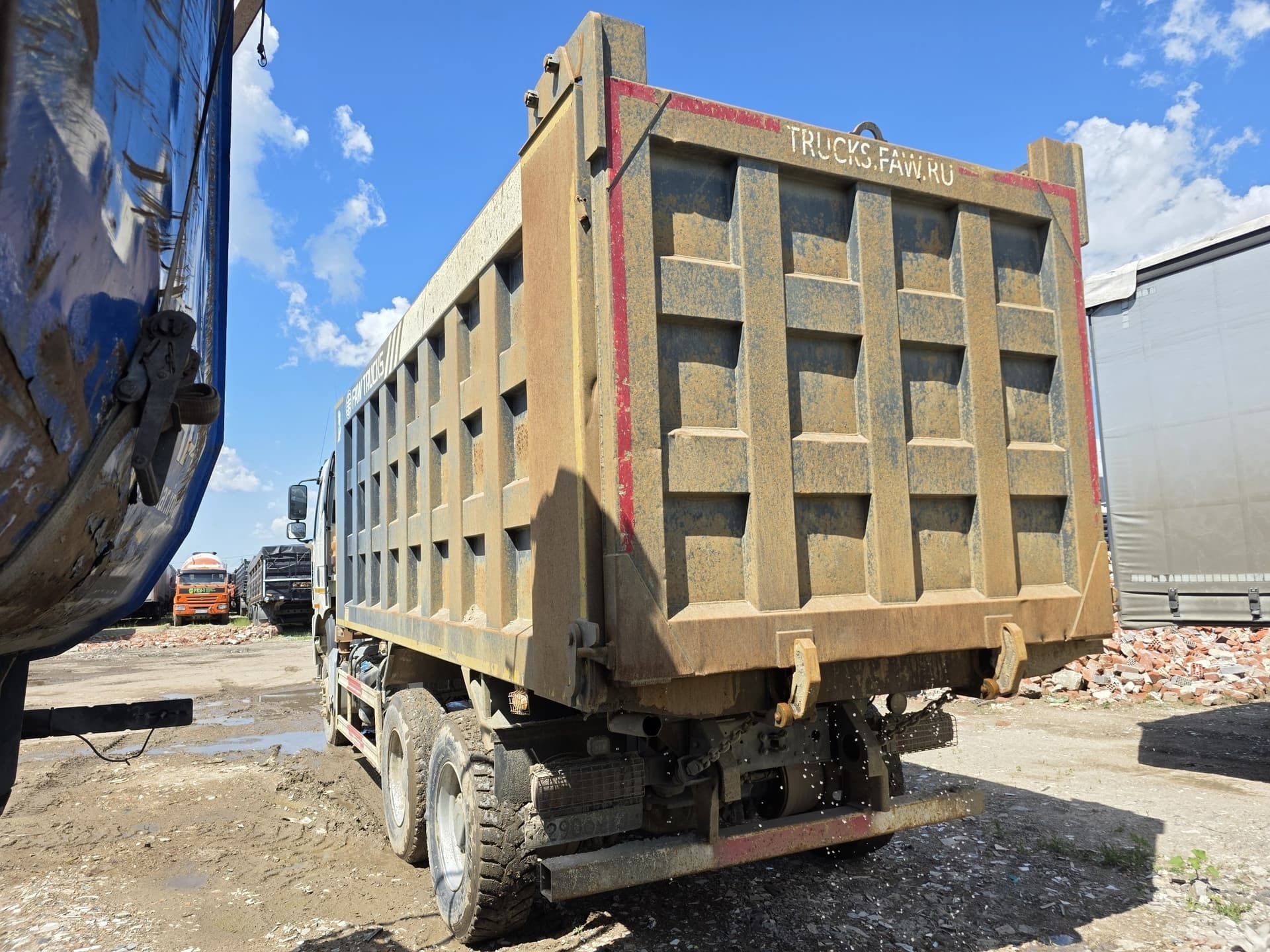 FAW J6* 6x4 Самосвал - 4