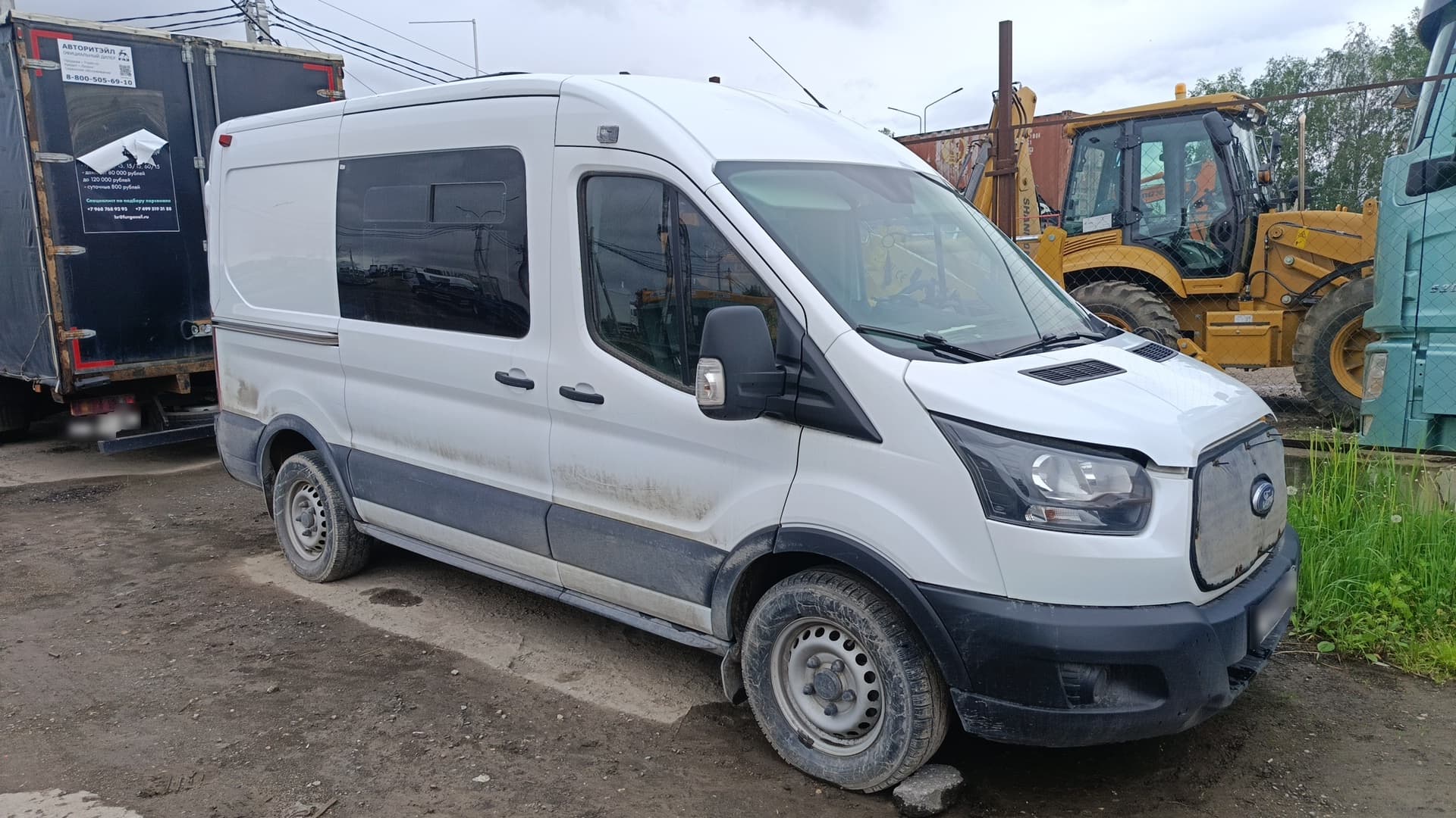 Ст Нижегородец 2327* на базе FORD TRANSIT Грузопассажирский - 2