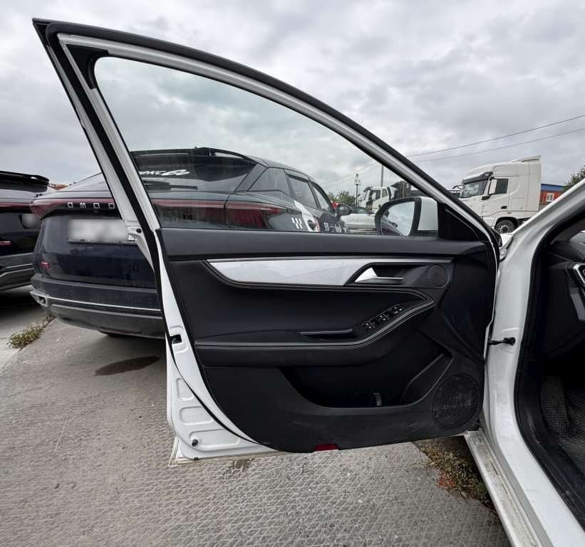 Jac J7 - 8