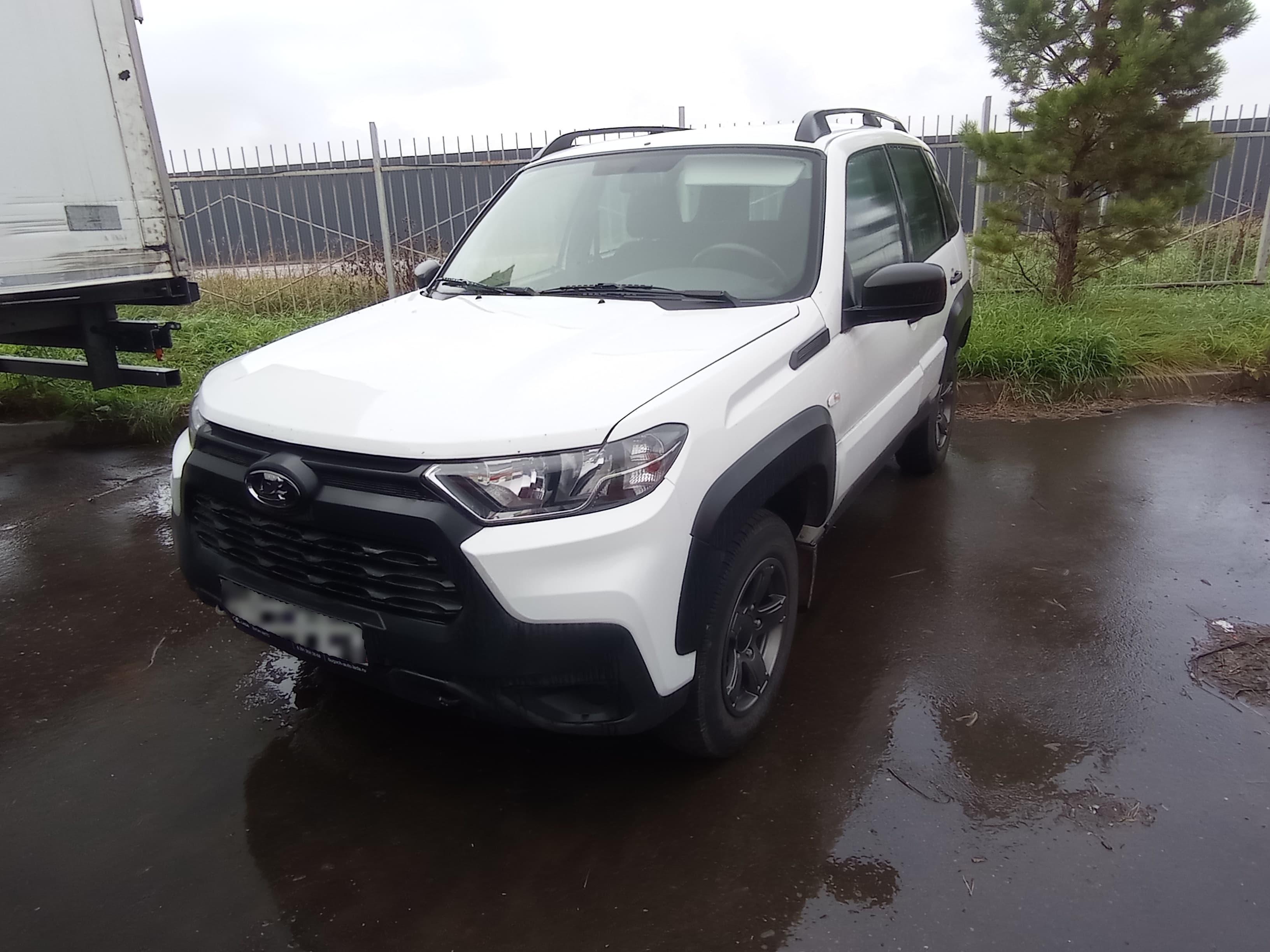 Lada Niva Travel - 1