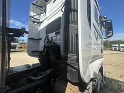 FAW J7 4x2 Седельный тягач - 3