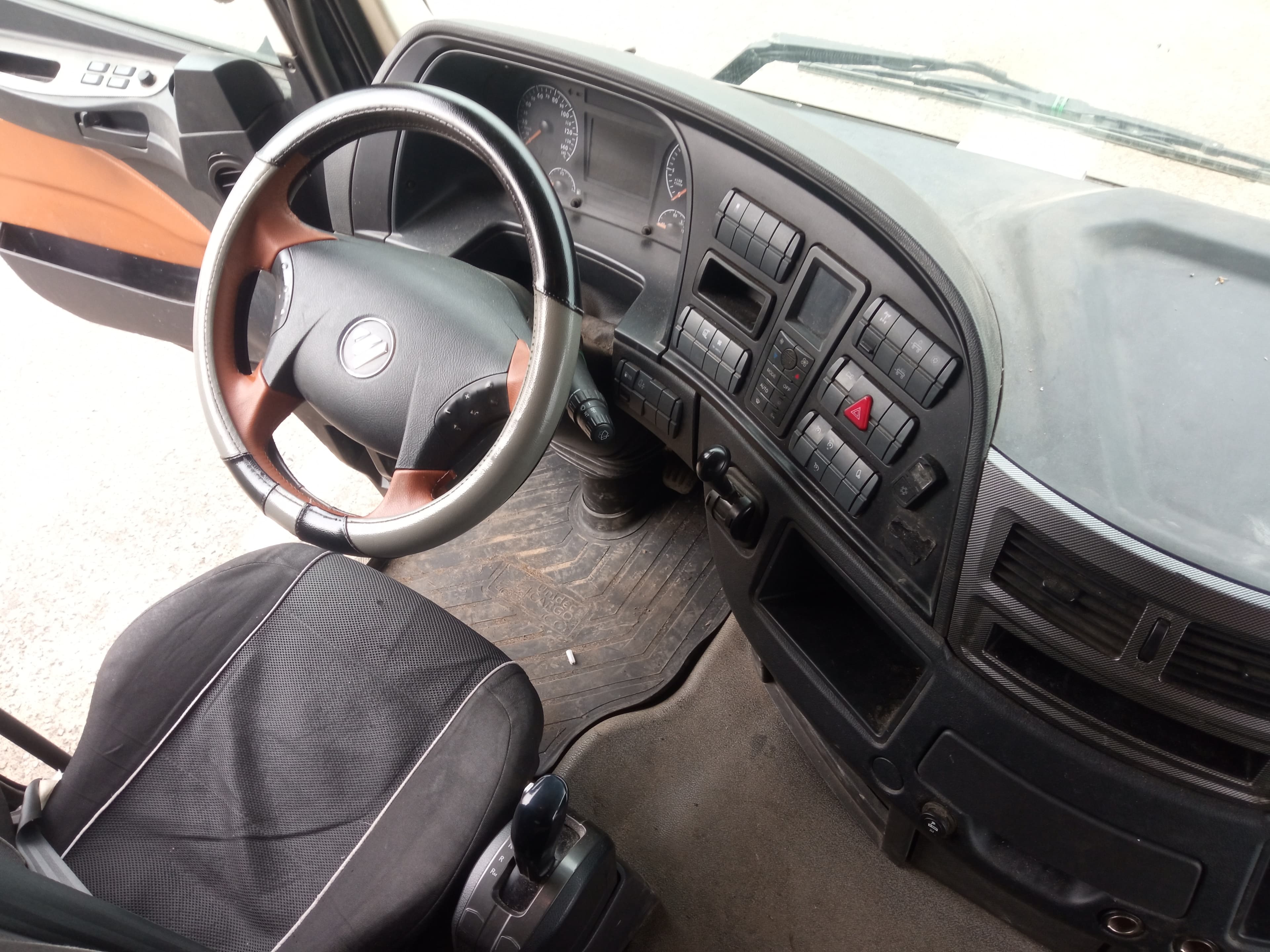 Foton AUMAN 4x2 Седельный тягач - 3