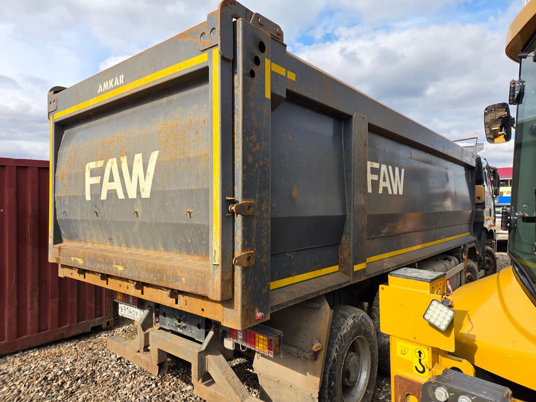 FAW J6 8x4 Самосвал - 3