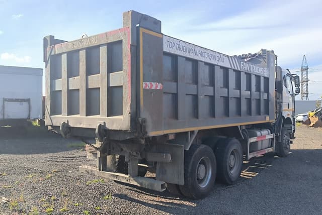 FAW J6* 6x4 Самосвал - 3