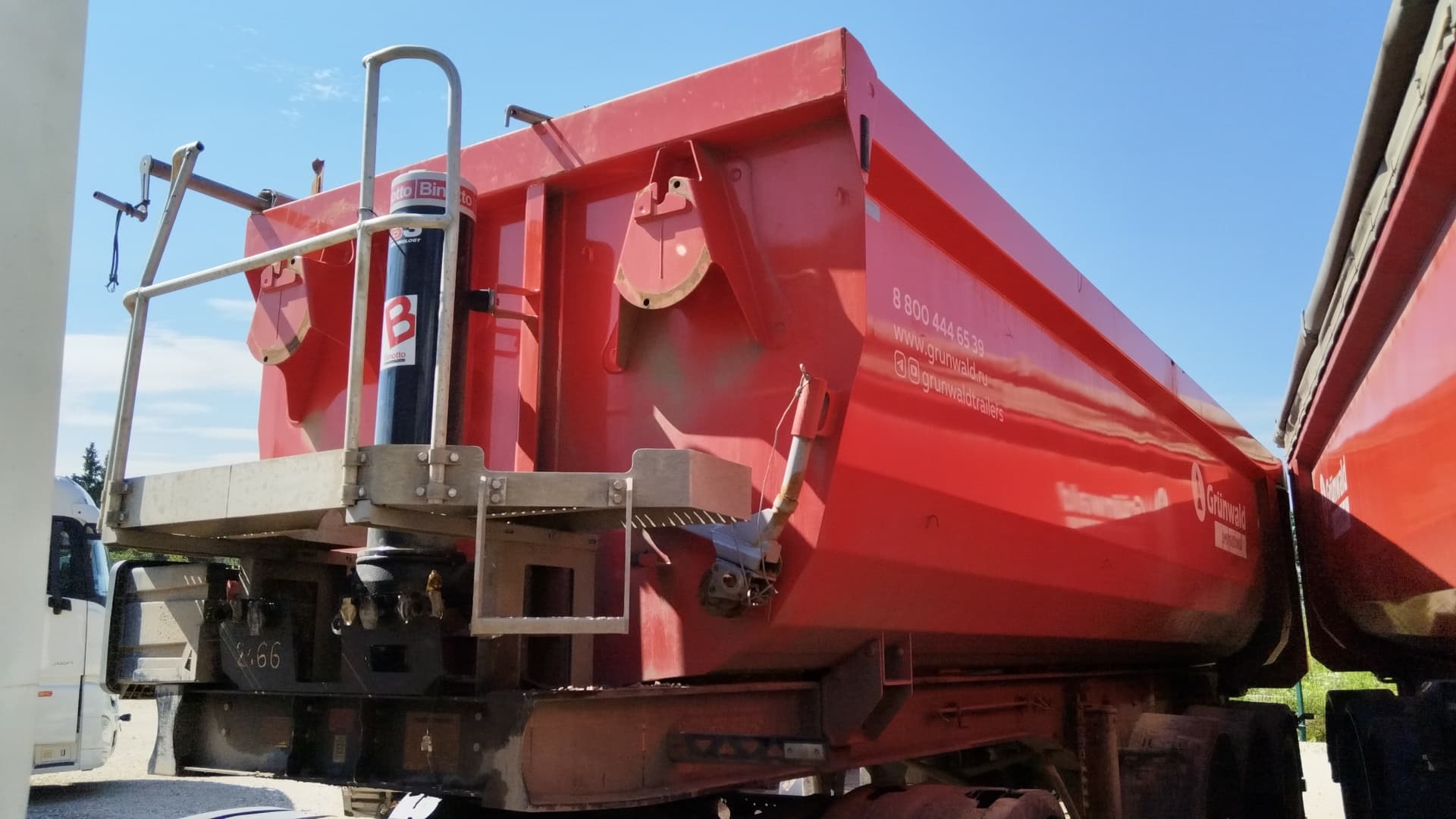Grunwald 9453 Полуприцеп самосвальный - 1