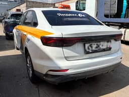 Geely Emgrand 7 - 4
