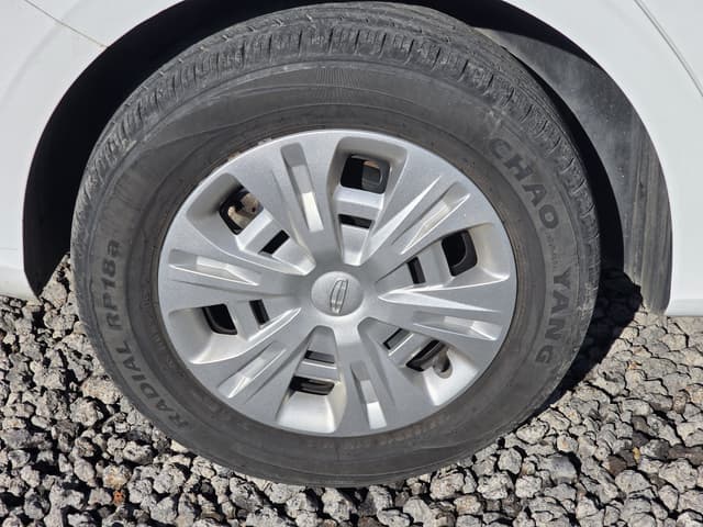 Geely EMGRAND - 10
