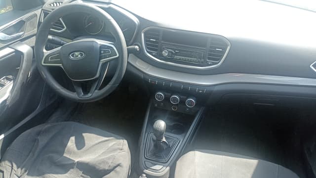 Lada Vesta седан - 5
