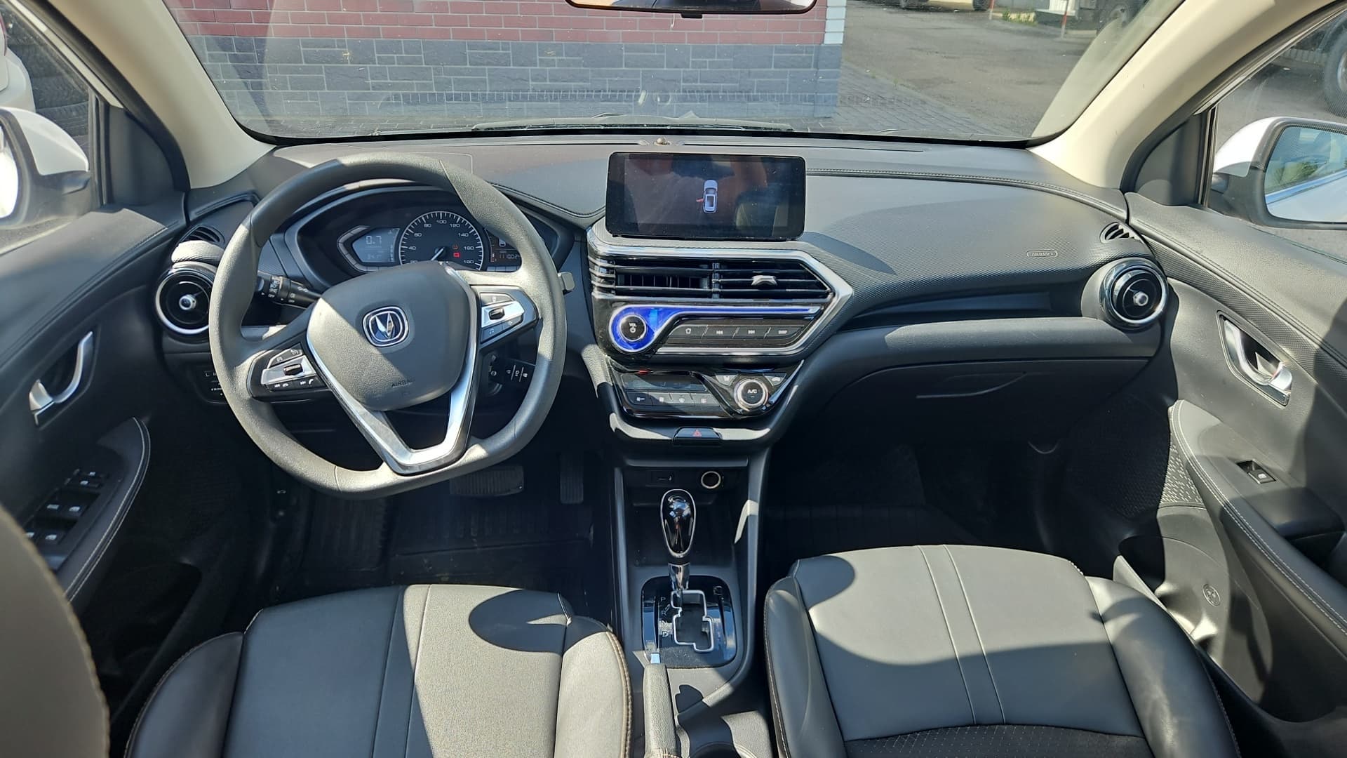 Changan Alsvin - 5