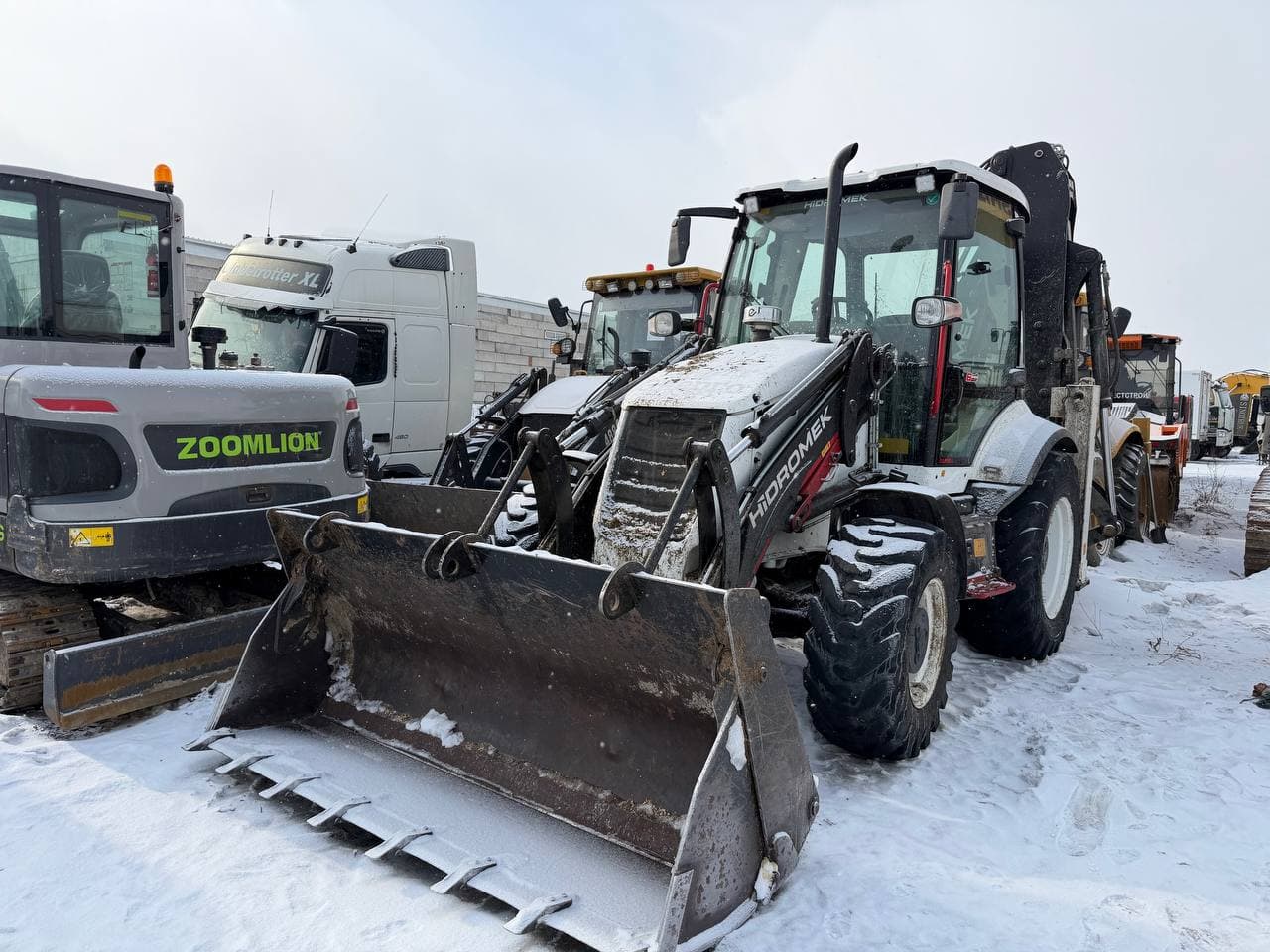 Hidromek HMK* Экскаватор-погрузчик - 1