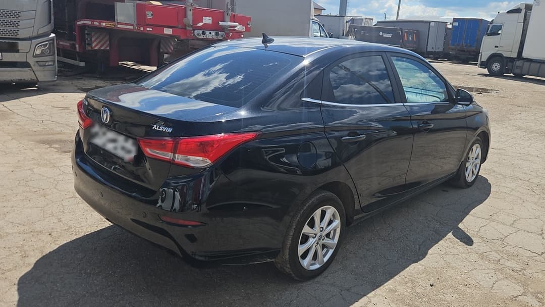 Changan Alsvin - 3