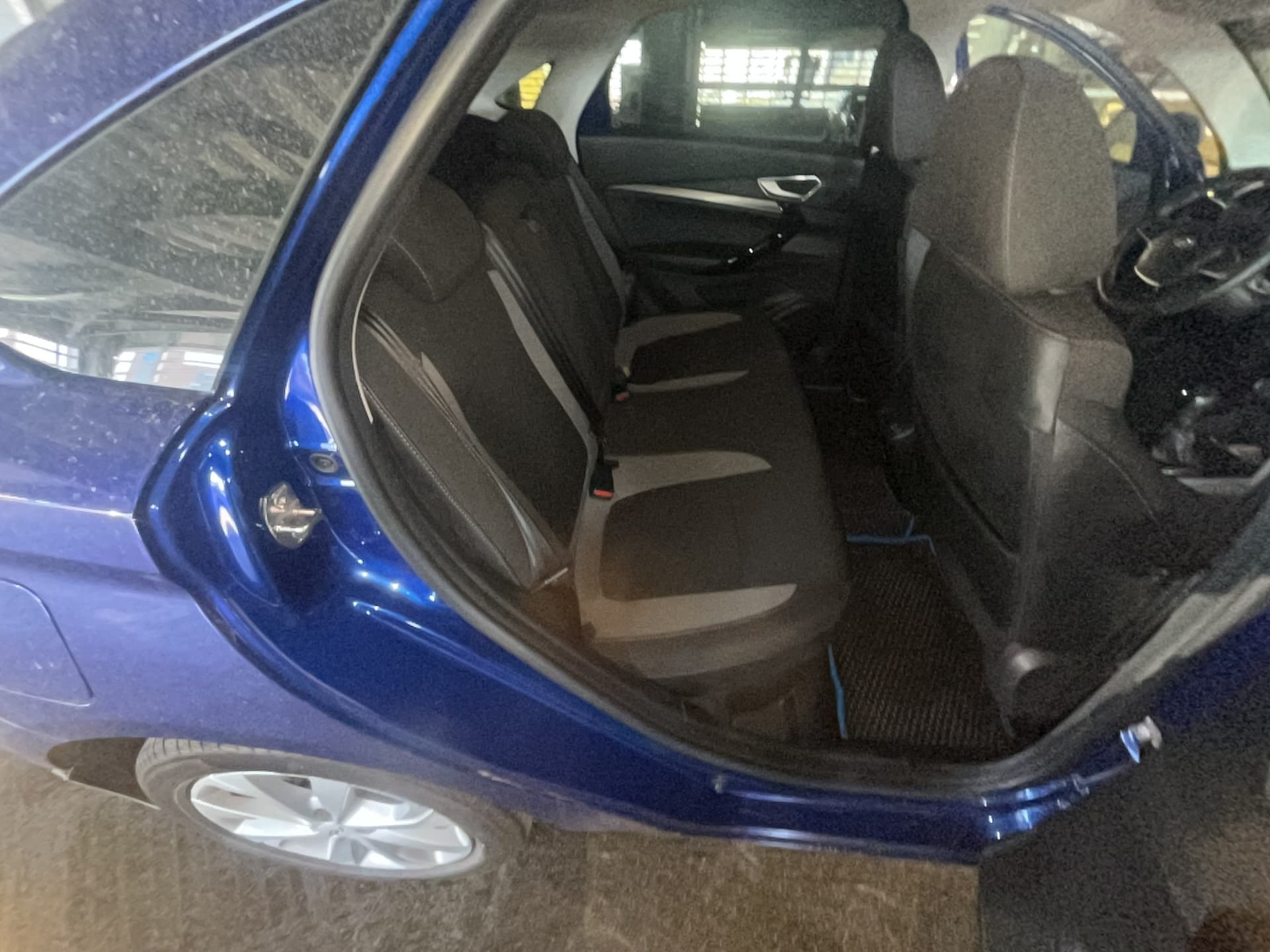 Lada Vesta седан - 9