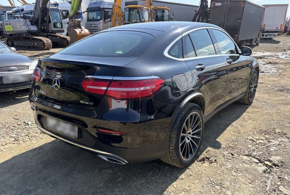 Mercedes-Benz GLC - 3