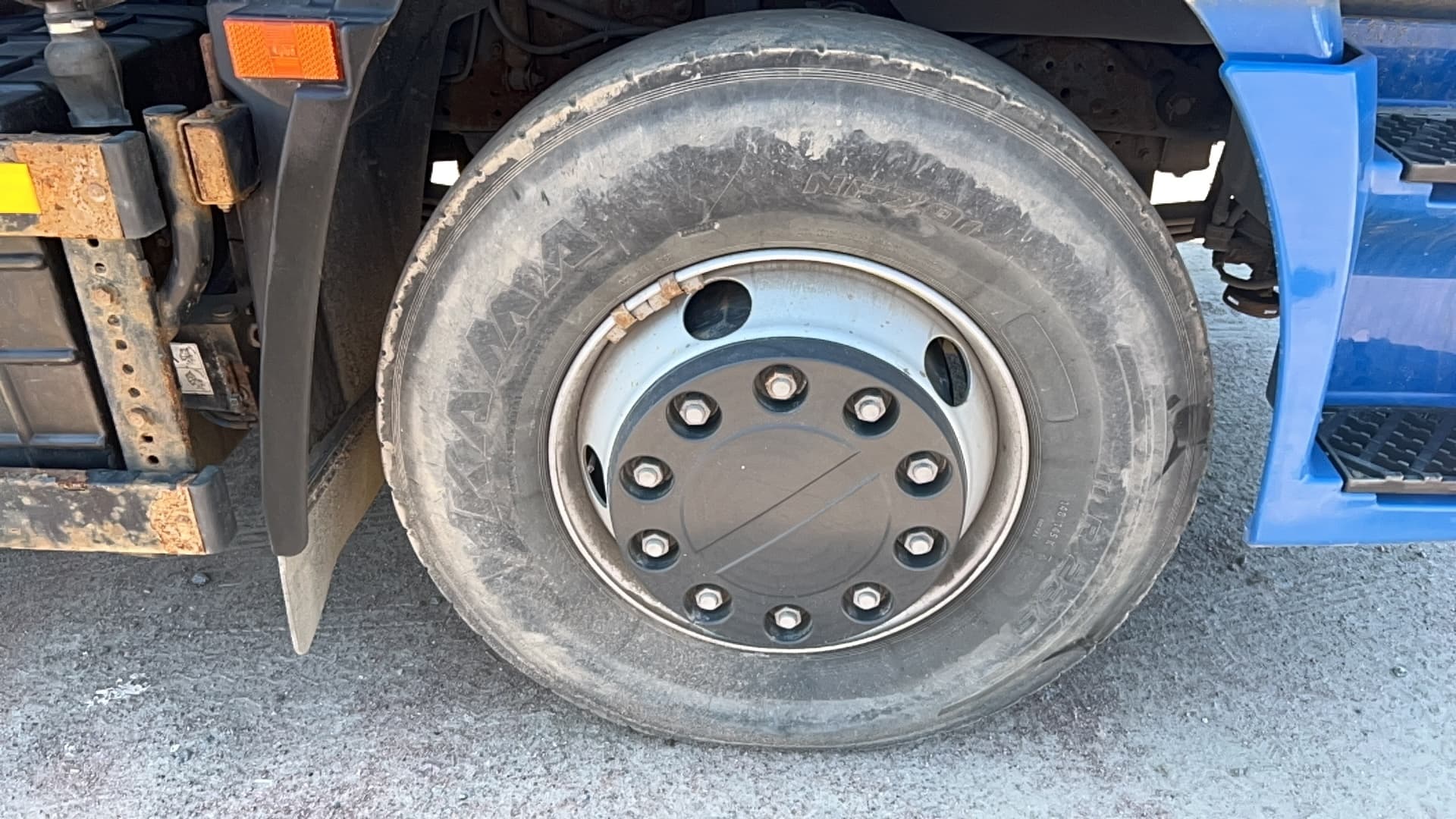 Завод Асавто 3382* на шасси КамАЗ 65117 6x4 Бортовой (Евроборт) - 9