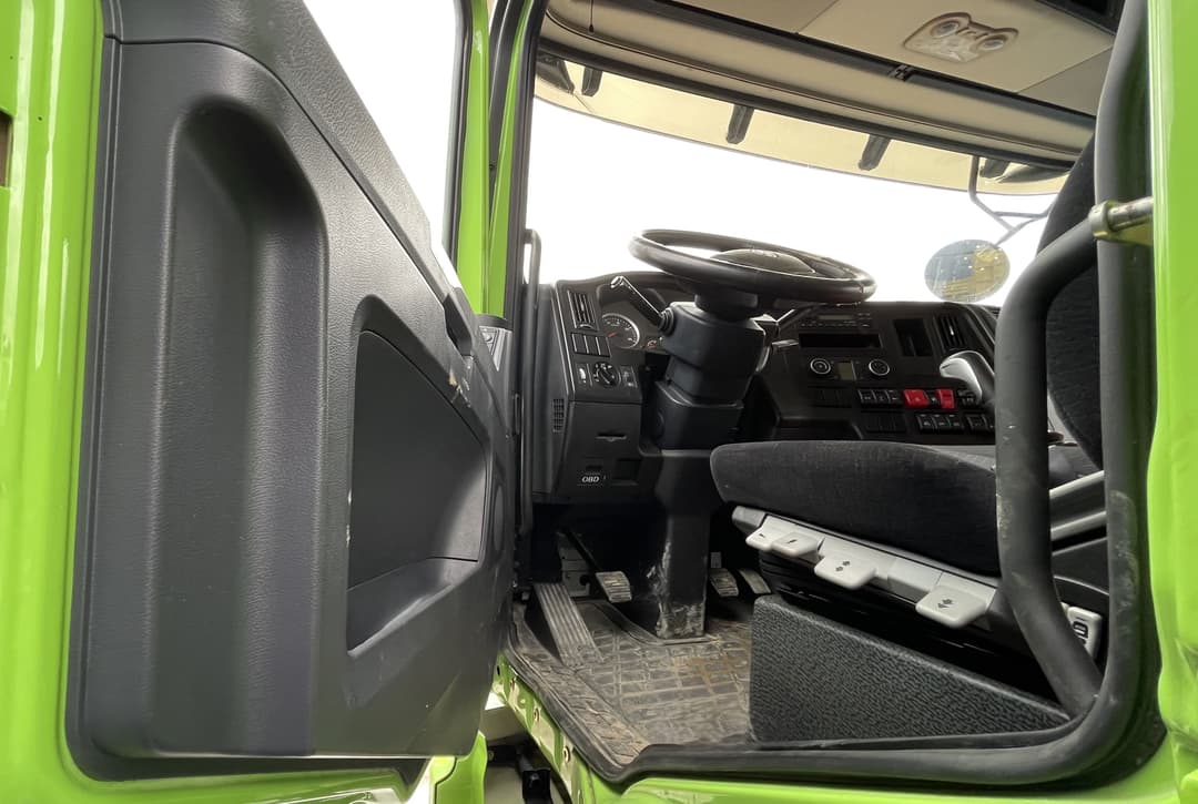 Shacman (Shaanxi) SX* 6x6 Седельный тягач - 6
