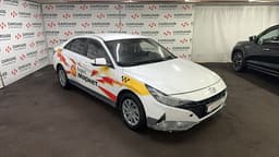 Hyundai Elantra - 2