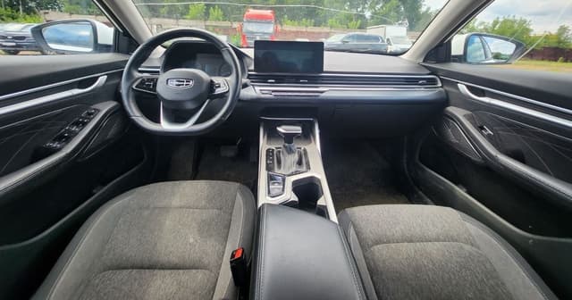 Geely EMGRAND - 5