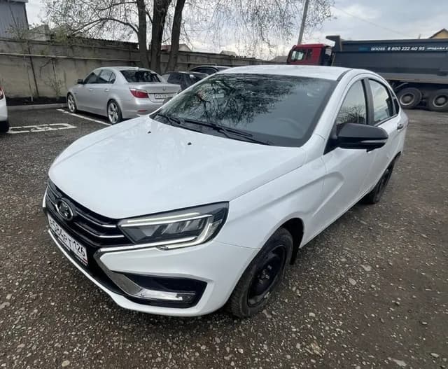 Lada Vesta седан - 1
