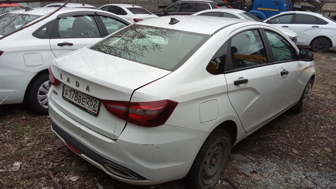 Lada Vesta седан - 3