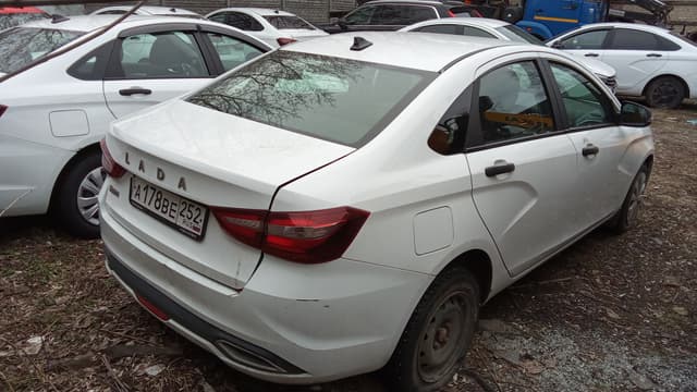 Lada Vesta седан - 3