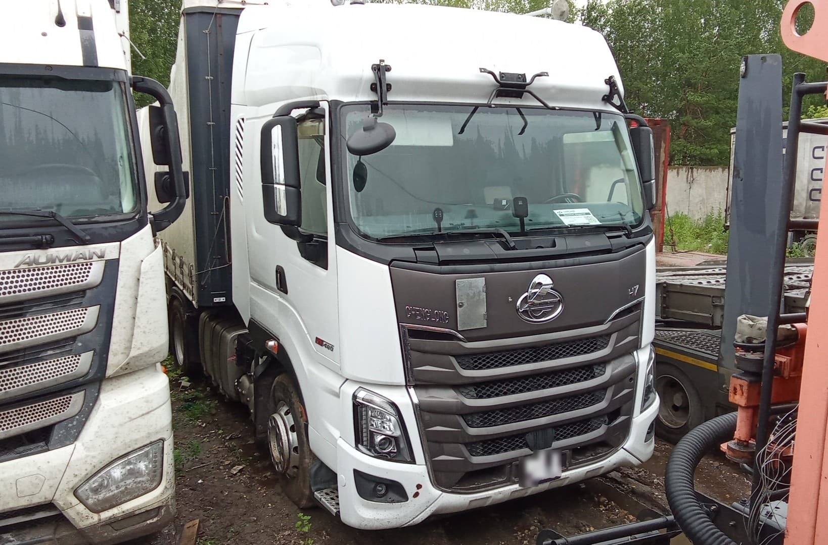Chenglong LZ4181* 4x2 Седельный тягач - 1