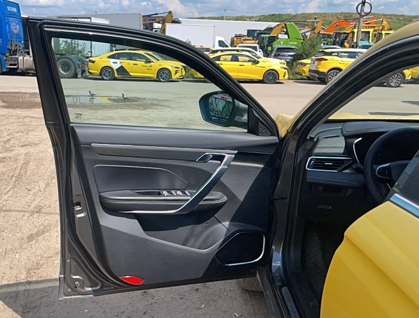 Geely Atlas Pro - 8