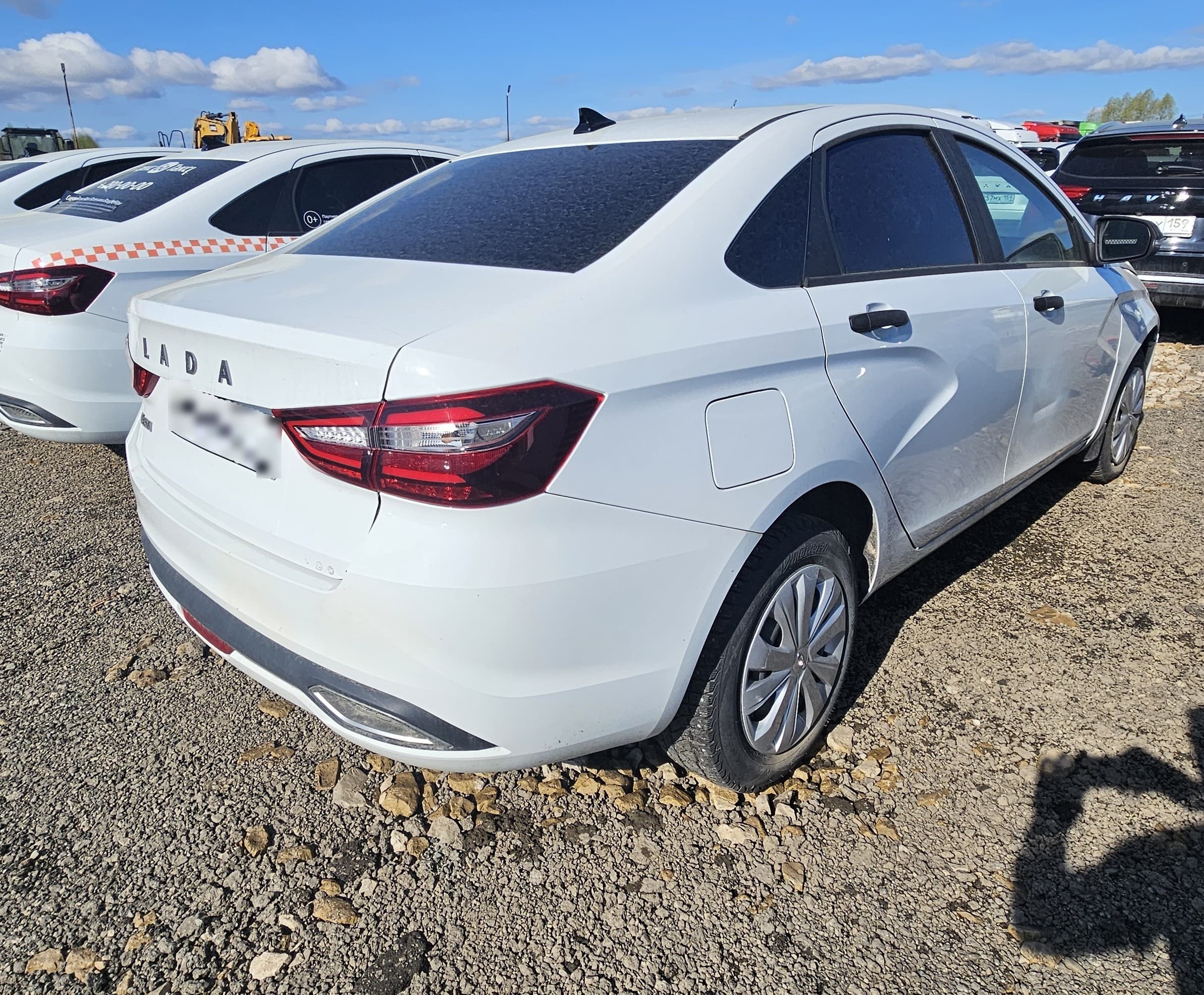Lada Vesta седан - 3