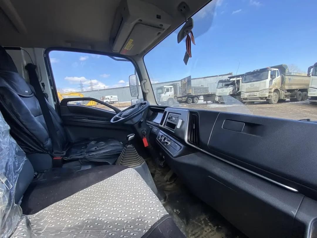 ISUZU ELF 4.5 4x2 Бортовой (Евроборт) - 9