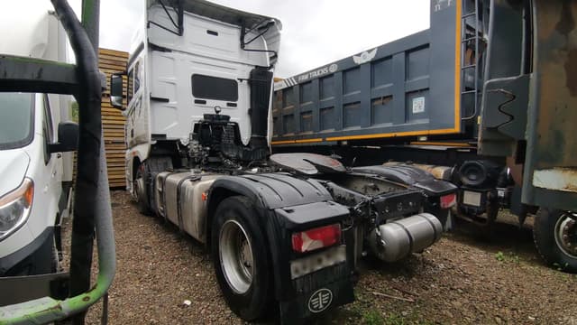 FAW J7 4x2 Седельный тягач - 4