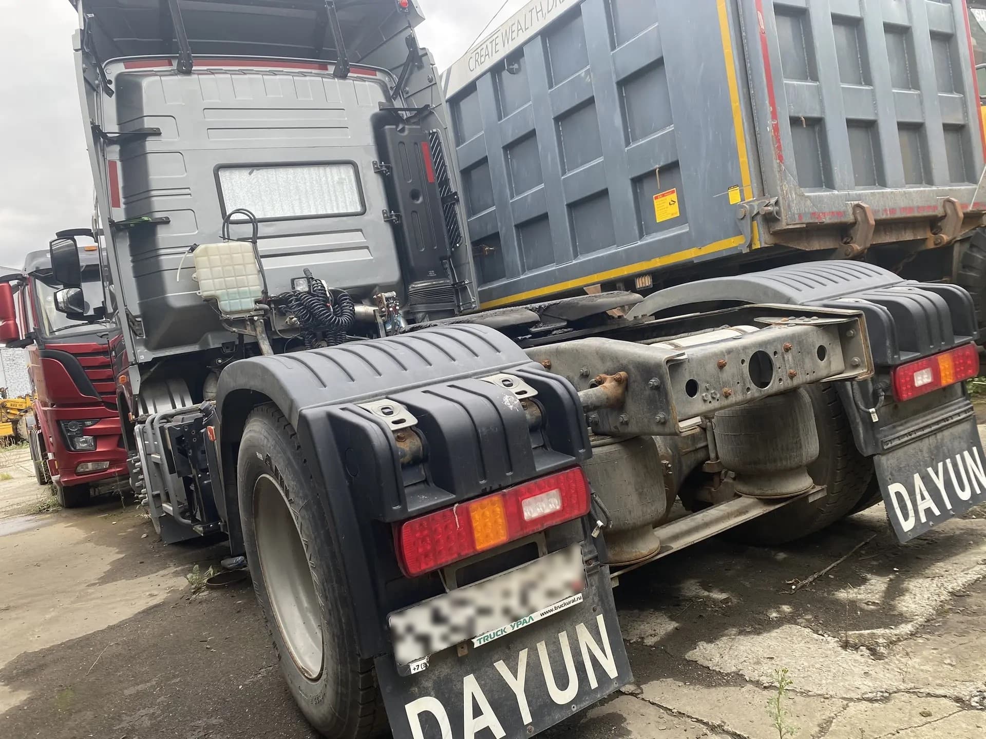 Dayun CGC4180 4x2 Седельный тягач - 4