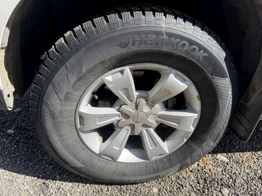 Jac T6 - 10
