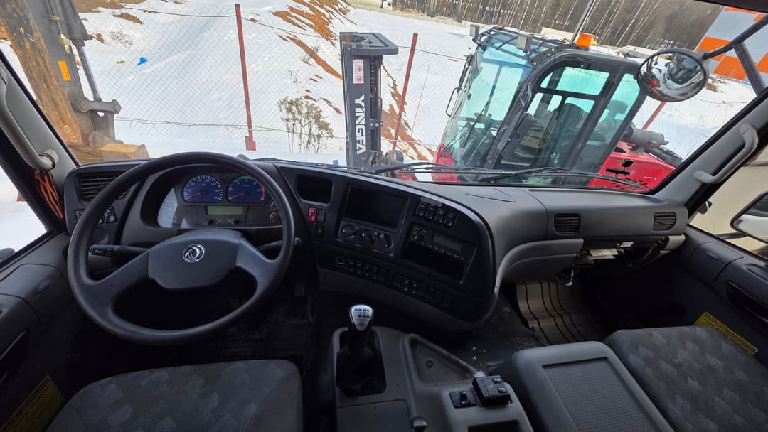 Dongfeng KC 8x4 Самосвал - 5