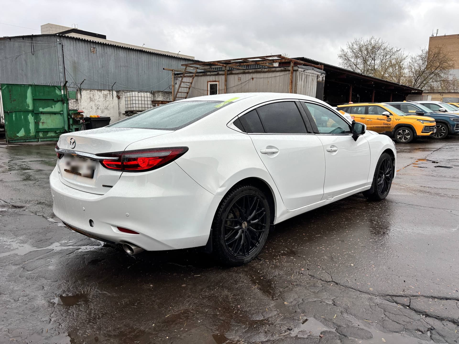 Mazda Atenza - 3