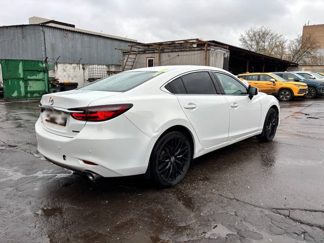 Mazda Atenza - 3